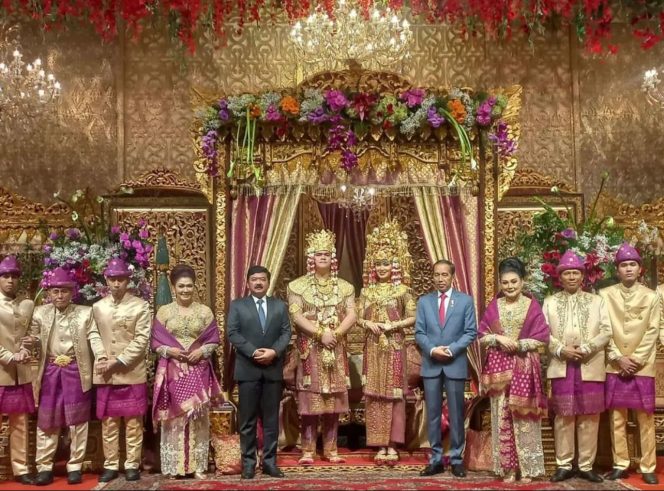 
 Satu Kendaraan, Menteri Hadi Tjahjanto Temani Presiden Jokowi Hadiri Pernikahan Putra Ryamizard Ryacudu